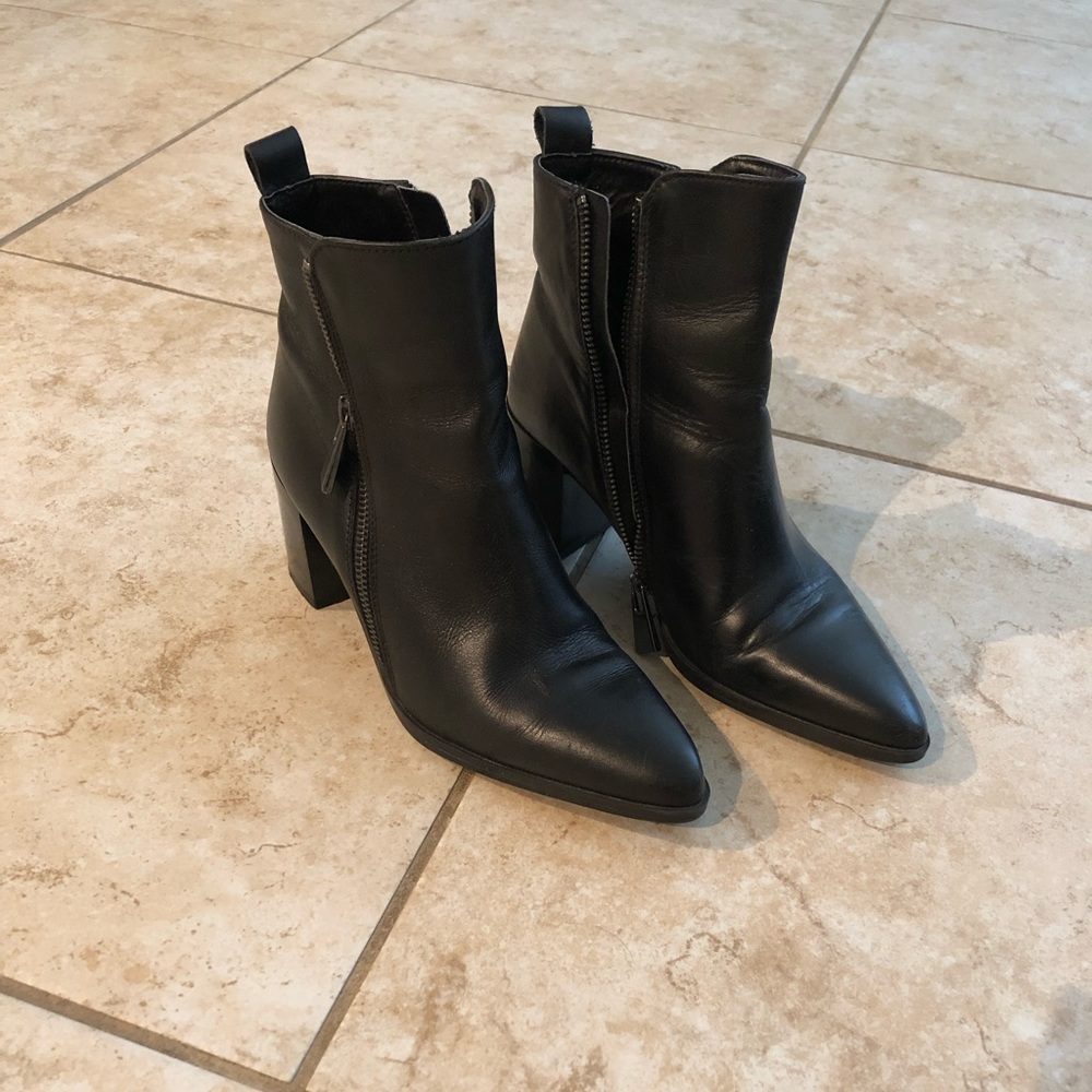 ZARA pointy toe zip up booties